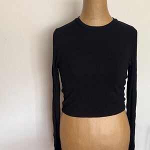 Joah Brown sz s/m Black ribbed Long-Sleeve Crop Top great condition